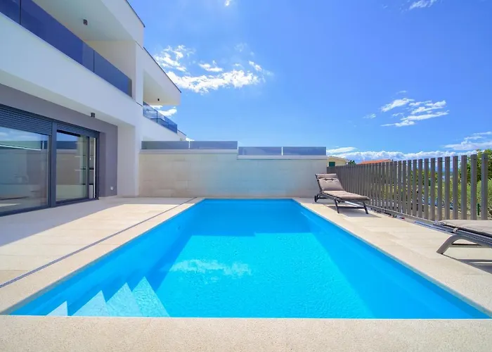 Dama Casa de Férias Dobrinj