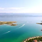 Dama * Dobrinj